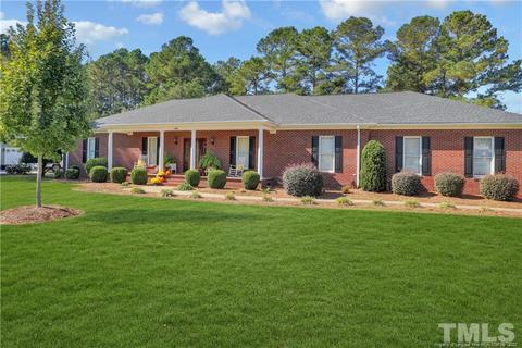 109 Wade Ave, Dunn, NC 28334 photo 1