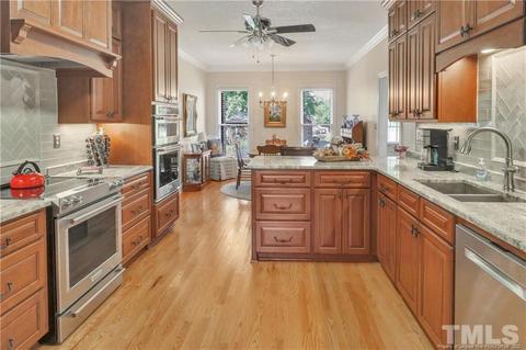 109 Wade Ave, Dunn, NC 28334 photo 8