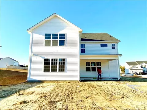 46 Silk Oak Dr, Bunnlevel, NC 28323 photo 2