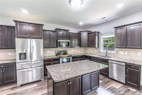 173 Eclipse Ct, Raeford, NC 28376 photo 8