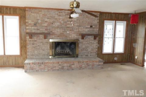 7085 Plotts Dr, Linden, NC 28356 photo 2