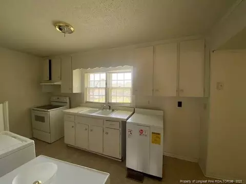 110 W J St, Erwin, NC 28339 photo 5