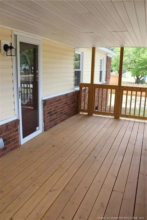503 E Carr St, Dunn, NC 28334 photo 5