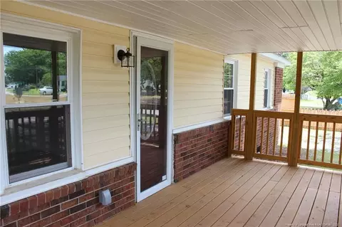 503 E Carr St, Dunn, NC 28334 photo 4