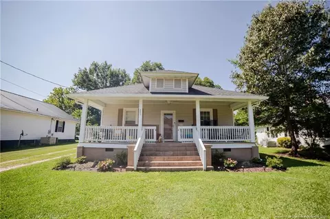 205 W E St W, Erwin, NC 28339 photo 1