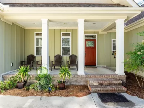 160 Leesville Loop, Aberdeen, NC 28315 photo 2