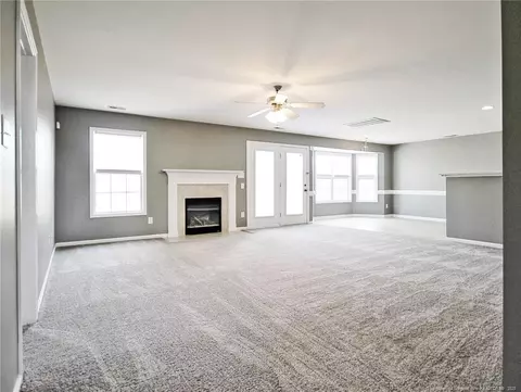 564 Valley Oak Dr, Bunnlevel, NC 28323 photo 6