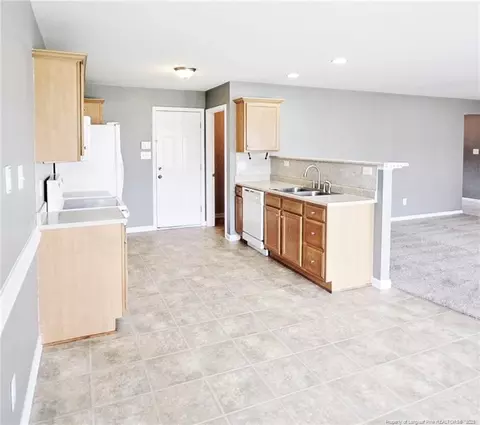 564 Valley Oak Dr, Bunnlevel, NC 28323 photo 11