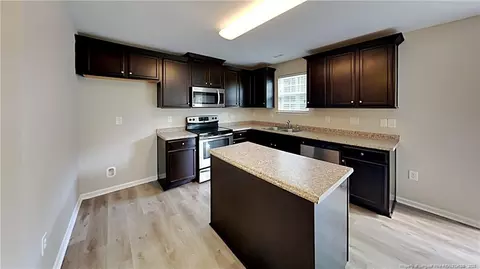 89 Stone Chase Way, Spring Lake, NC 28390 photo 5