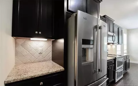 149 Valley Stream Rd, Spring Lake, NC 28390 photo 5