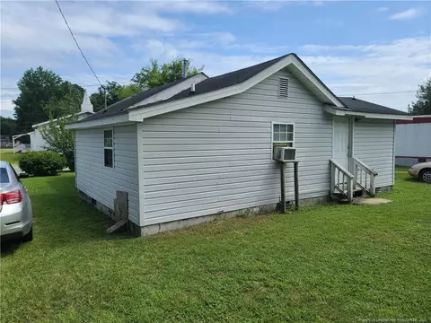 7419 3rd St, Wade, NC 28395 photo 2