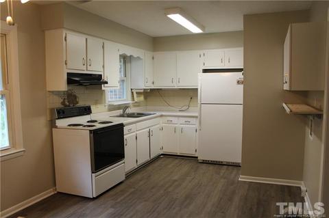 7437 River Rd, Wade, NC 28395 photo 4