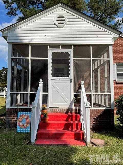 301 E D St, Erwin, NC 28339 photo 25