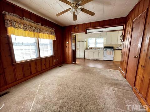 301 E D St, Erwin, NC 28339 photo 12