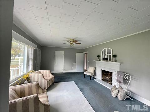 301 E D St, Erwin, NC 28339 photo 22