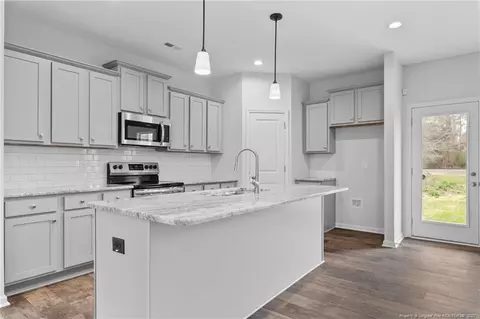 331 Pendergraft Rd, Bunnlevel, NC 28323 photo 9