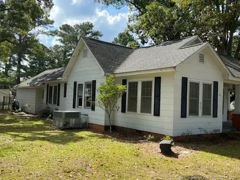 207 Old Post Rd, Erwin, NC 28339 photo 3