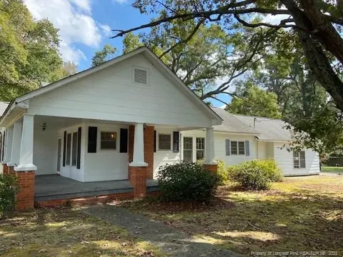 207 Old Post Rd, Erwin, NC 28339 photo 4