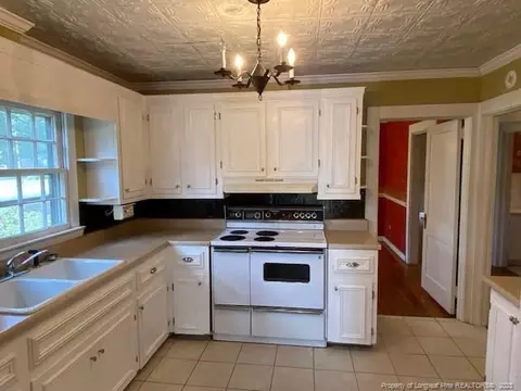 207 Old Post Rd, Erwin, NC 28339 photo 13