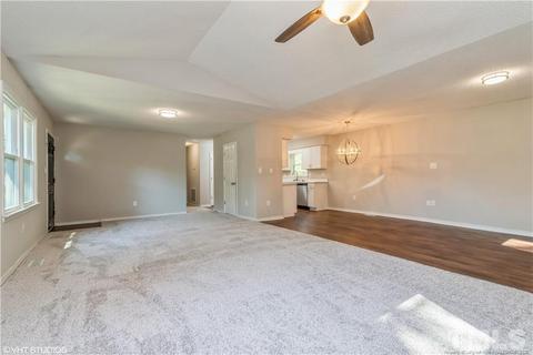 121 Eason Dr, Rockingham, NC 28379 photo 4