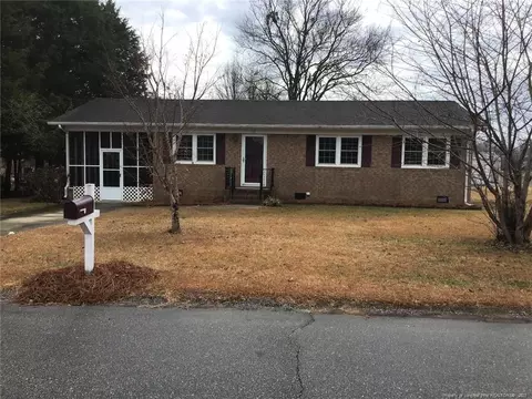113 Godwin Dr, Erwin, NC 28339 photo 1