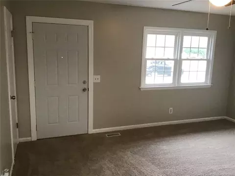 113 Godwin Dr, Erwin, NC 28339 photo 2