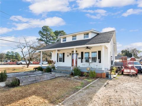 311 E St, Erwin, NC 28339 photo 2