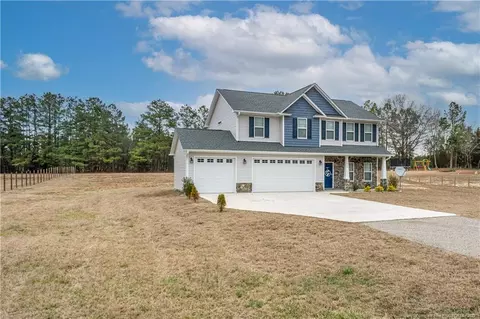 2426 Calloway Dr, Raeford, NC 28376 photo 7