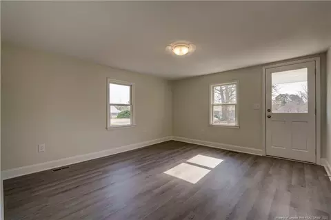 506 W J St, Erwin, NC 28339 photo 2