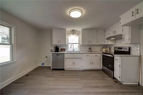 506 W J St, Erwin, NC 28339 photo 13