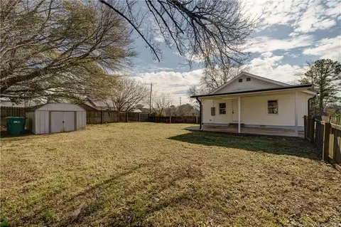 506 W J St, Erwin, NC 28339 photo 25