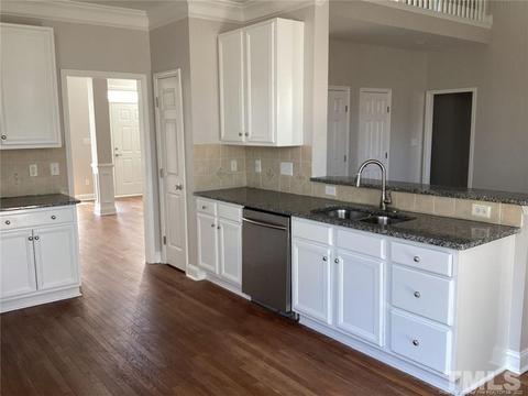 48 Cottswold Ln, Spring Lake, NC 28390 photo 17