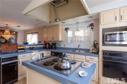 900 Circle St, Clinton, NC 28328 photo 11