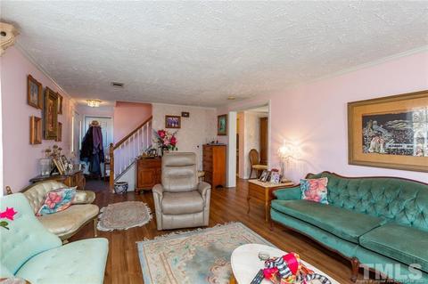 900 Circle St, Clinton, NC 28328 photo 5
