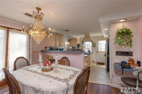 900 Circle St, Clinton, NC 28328 photo 8