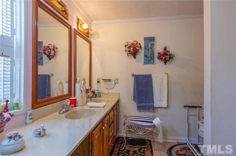 900 Circle St, Clinton, NC 28328 photo 21
