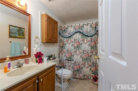 900 Circle St, Clinton, NC 28328 photo 15