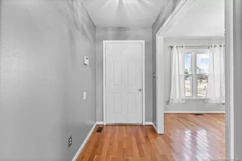 709 Maple Ave, Dunn, NC 28334 photo 4