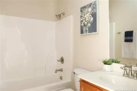 21 Falling Water Rd, Spring Lake, NC 28390 photo 8