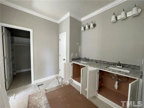 173 Scholar Dr, Spring Lake, NC 28390 photo 8