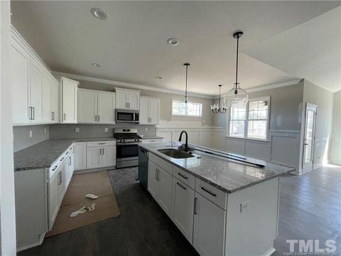 173 Scholar Dr, Spring Lake, NC 28390 photo 4