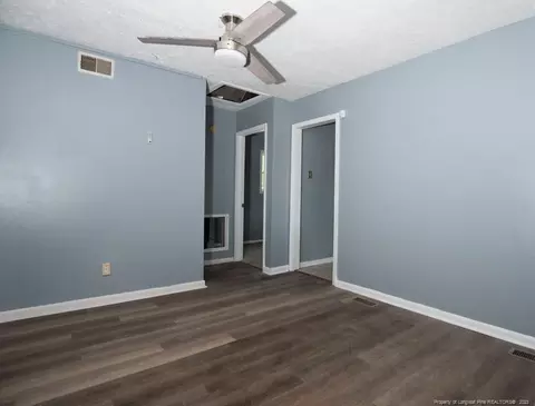 802 S Patterson St, Maxton, NC 28364 photo 5