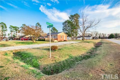 507 W C St, Erwin, NC 28339 photo 2