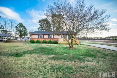 507 W C St, Erwin, NC 28339 photo 1
