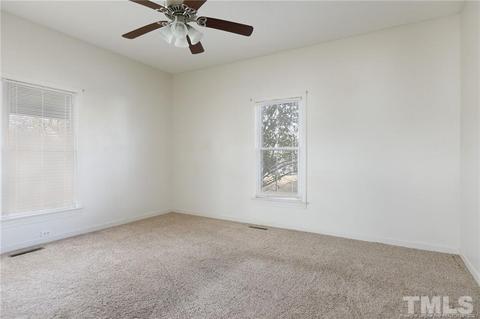 305 E Morgan St, Benson, NC 27504 photo 7