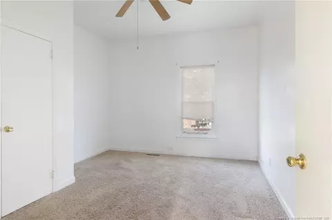 305 E Morgan St, Benson, NC 27504 photo 11