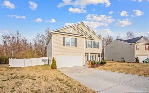 670 Botanical Ct, Bunnlevel, NC 28323 photo 2