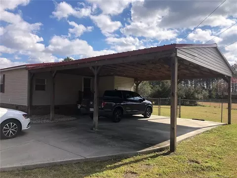 159 Beth Dr, Lumberton, NC 28358 photo 3