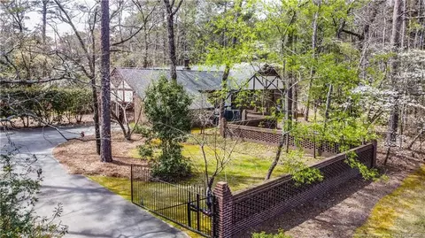 18 Trinity Dr, Lumberton, NC 28358 photo 2