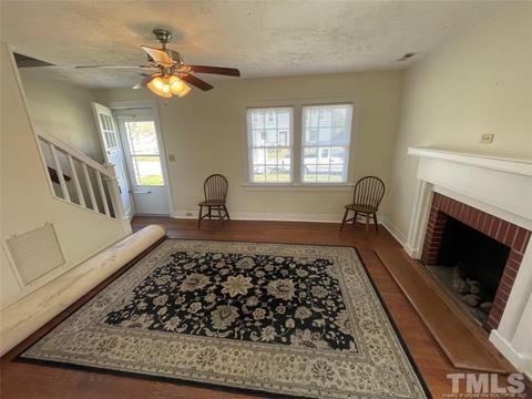 504 E 14th St, Lumberton, NC 28358 photo 3